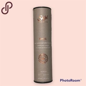 NWOT Saje period roller